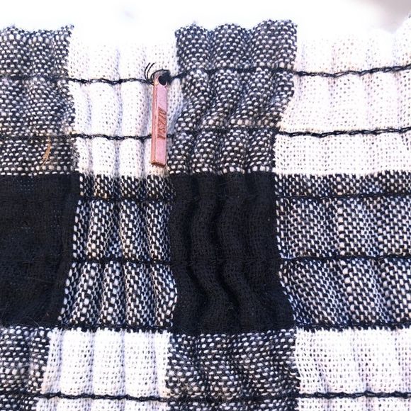 MISA‎ LA Top - Picture 6 of 8